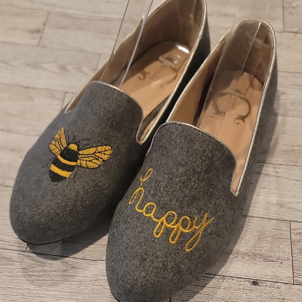 C Wonder Bee Happy Gray And Gold Slip On Flats Size 7 1/2 Wide